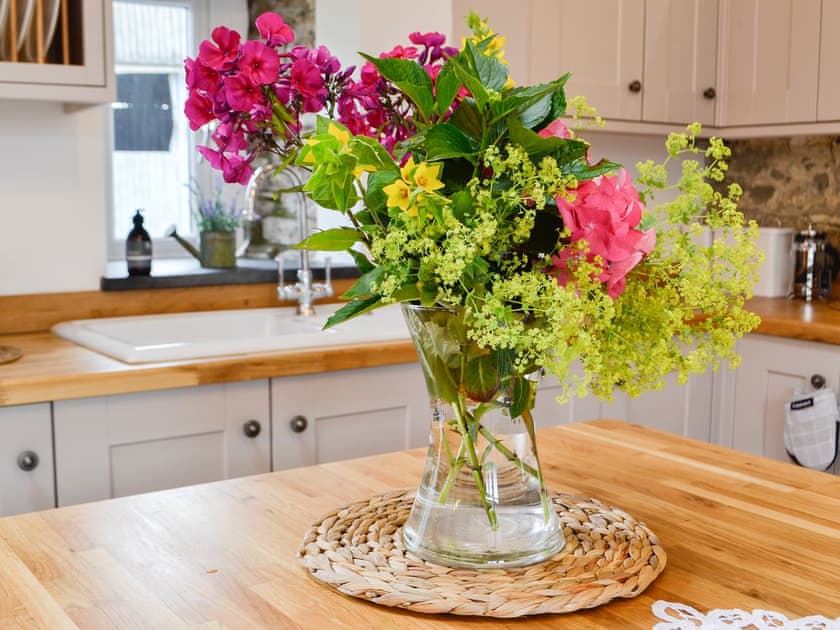 Kitchen | Sgubor Llwyndu, Betws, near Ammanford