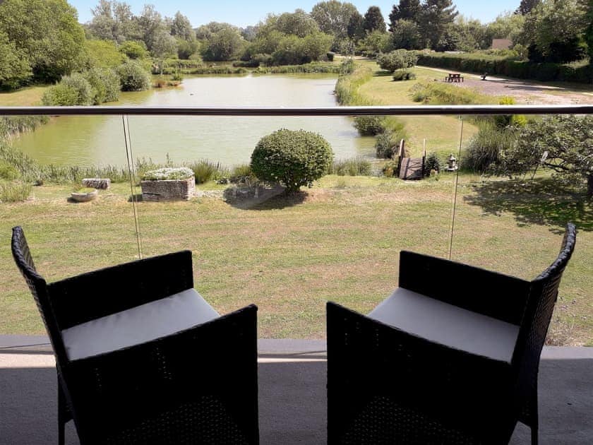 Sitting-out-area | Heron’s Nest, Bourton-on-the-Water