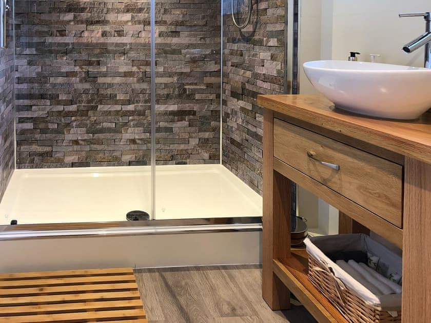 Shower room | Cider Press Cottage, Fowey