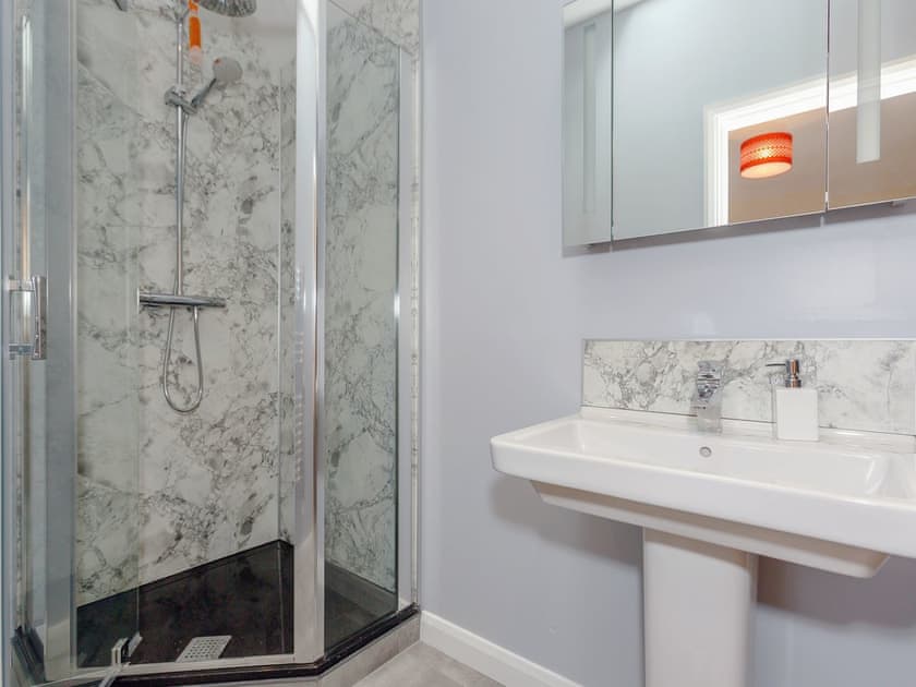 Shower room | Miller’s Retreat - Windmill Barns, Heapham, near Gainsborough