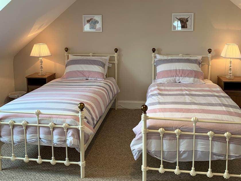 Twin bedroom | The Cottage, Methven, near Perth