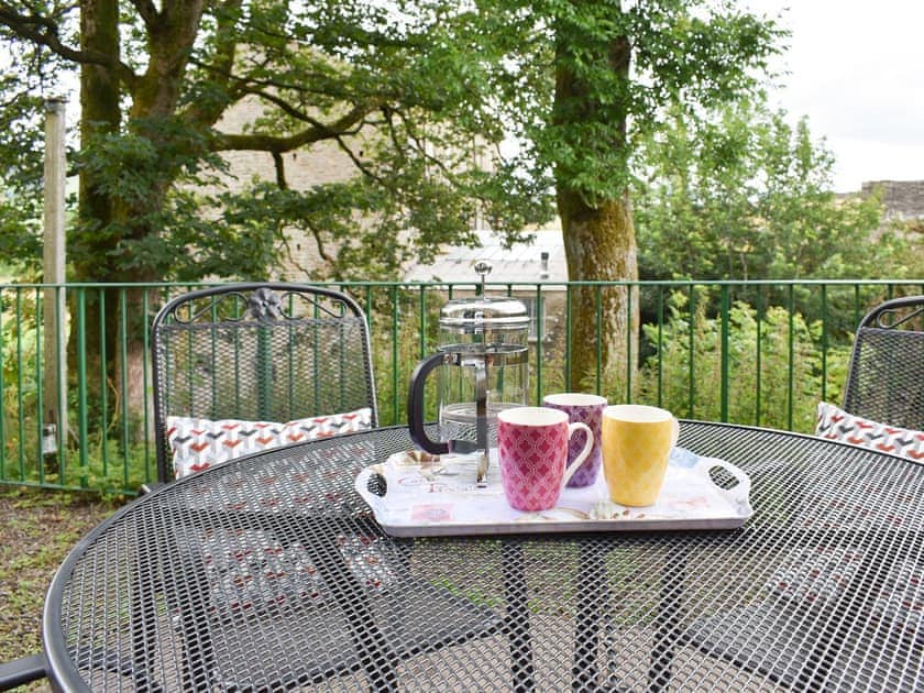 Outdoor eating area | Watersedge - Gayle Lane Cottages, Gayle, near Hawes