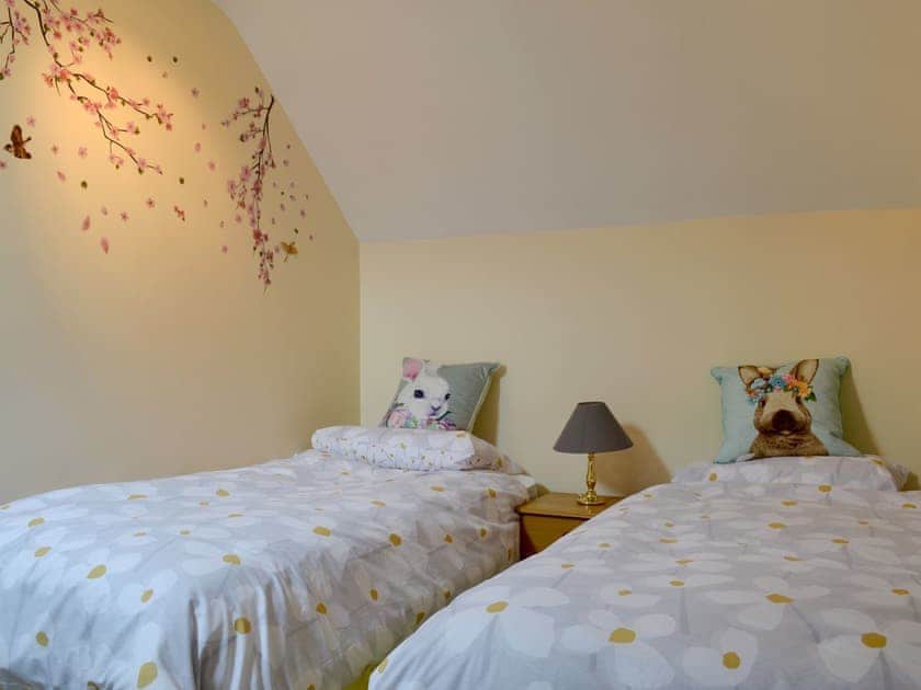 Twin bedroom | Carter’s Rest - Llwyn Ffynnon, Y Ffôr, near Pwllheli