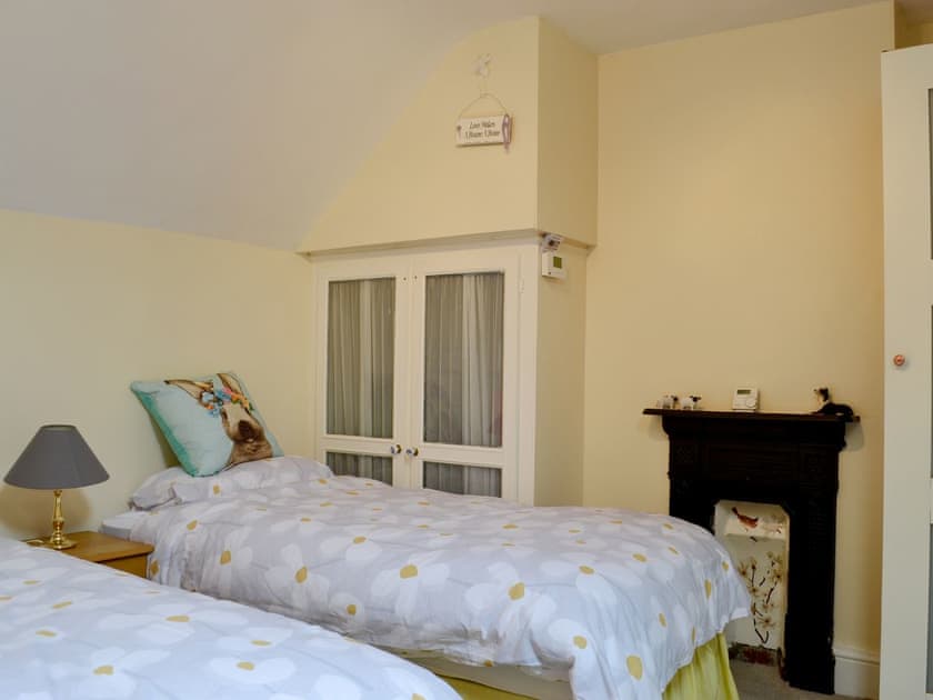 Twin bedroom | Carter’s Rest - Llwyn Ffynnon, Y Ffôr, near Pwllheli