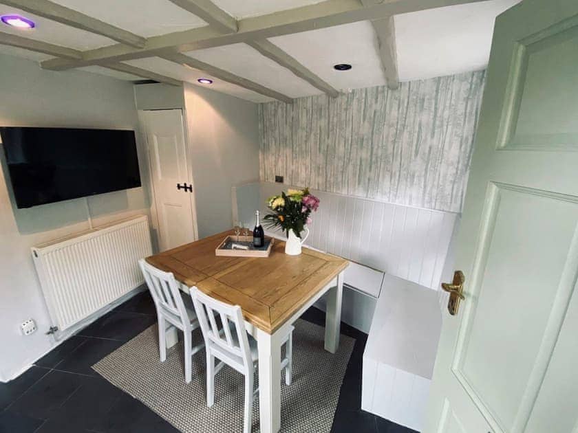 Characterful dining room | The Old Toll House, Coalport, near Ironbridge