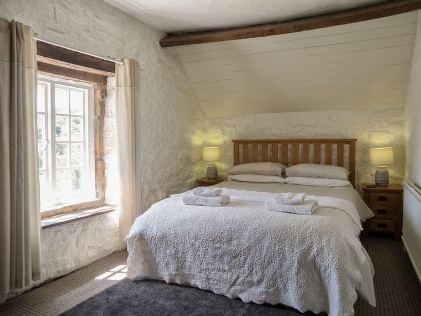Double bedroom | Shire Cottage - Leashaw Farm, Whatstandwell, near Matlock