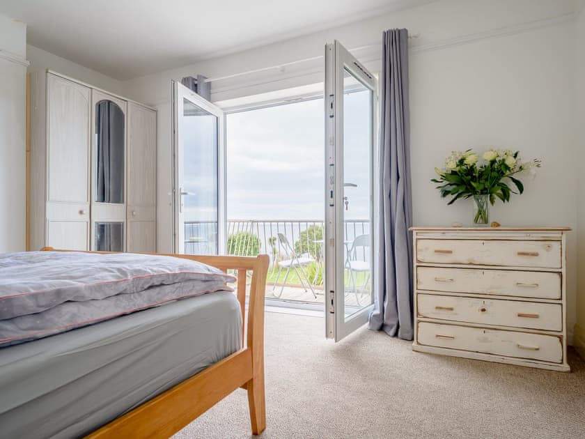Double bedroom | On The Beach - Yardley House, Downderry and Seaton, near Looe