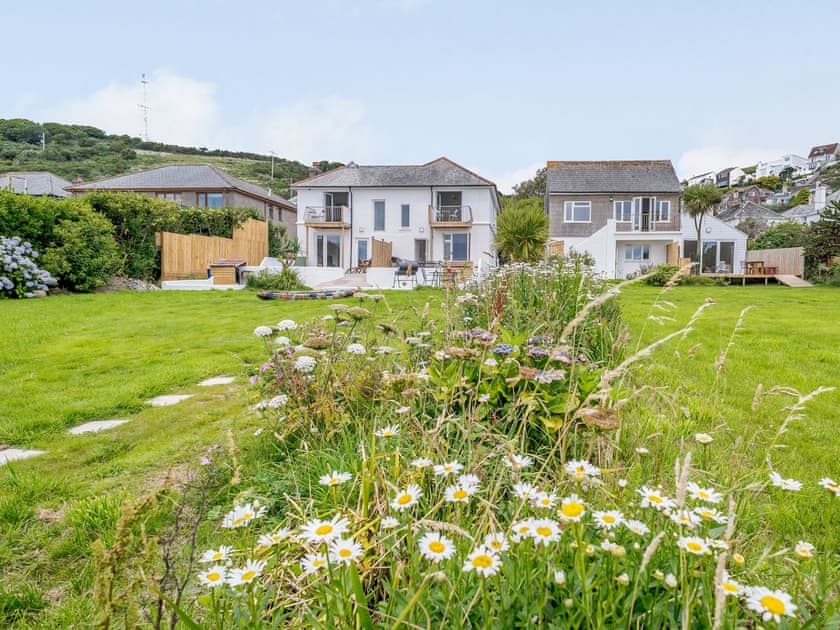 Garden | On The Beach - Yardley House, Downderry and Seaton, near Looe