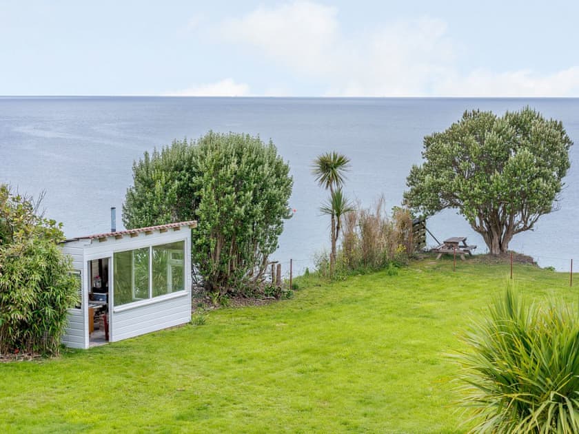 Garden | On The Beach - Yardley House, Downderry and Seaton, near Looe