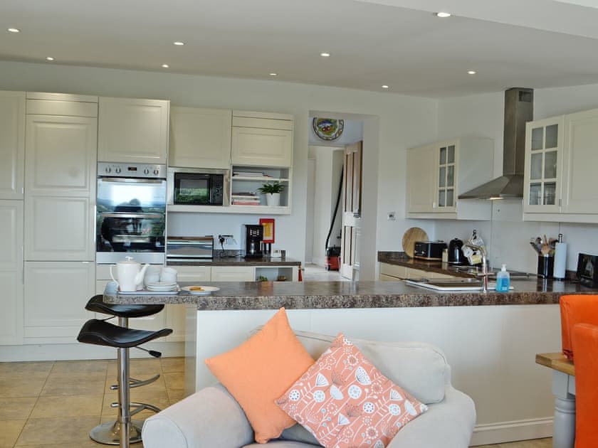 Kitchen/diner | The Cottage, Prestbury, near Cheltenham