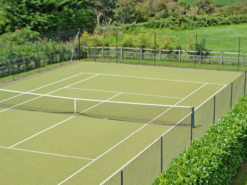 Tennis court | The Cottage, Prestbury, near Cheltenham