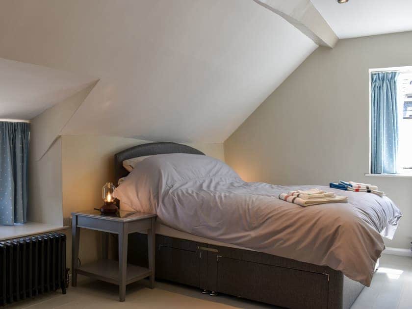 Double bedroom | Glimsters Cottage - Glimsters Farm Holiday let, Kentisbeare, Cullompton