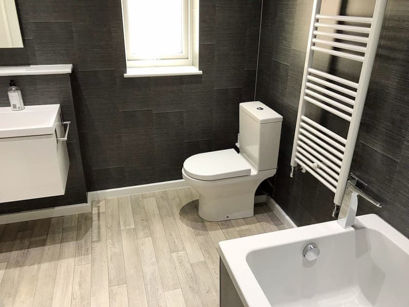 Bathroom | Deany Apartment, Bridlington