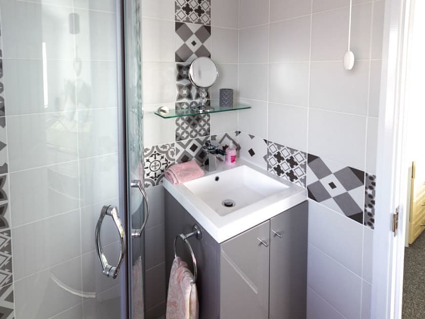 En-suite | Lazy Daize, St Merryn, near Padstow