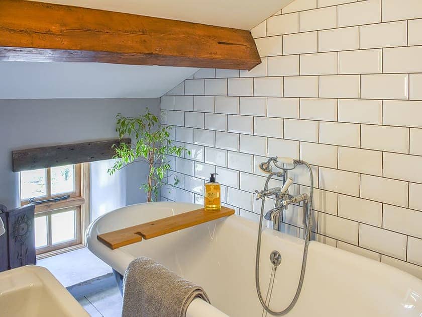 En-suite | Gallivantin Cottage, Thornton Rust, near Hawes