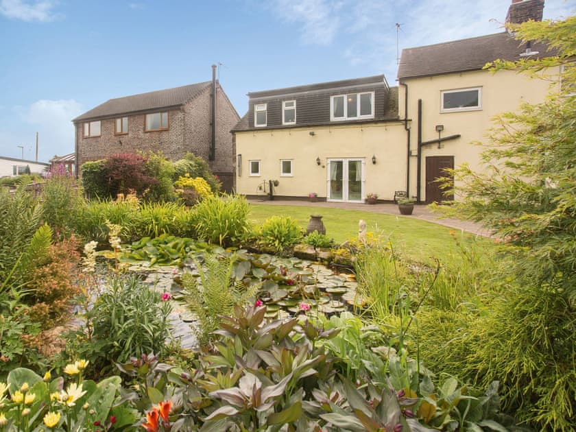 Garden | Hippo’s Rest, Harriseahead