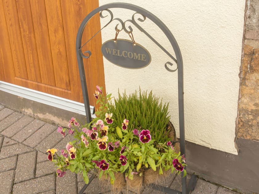 Exterior | Hippo’s Rest, Harriseahead