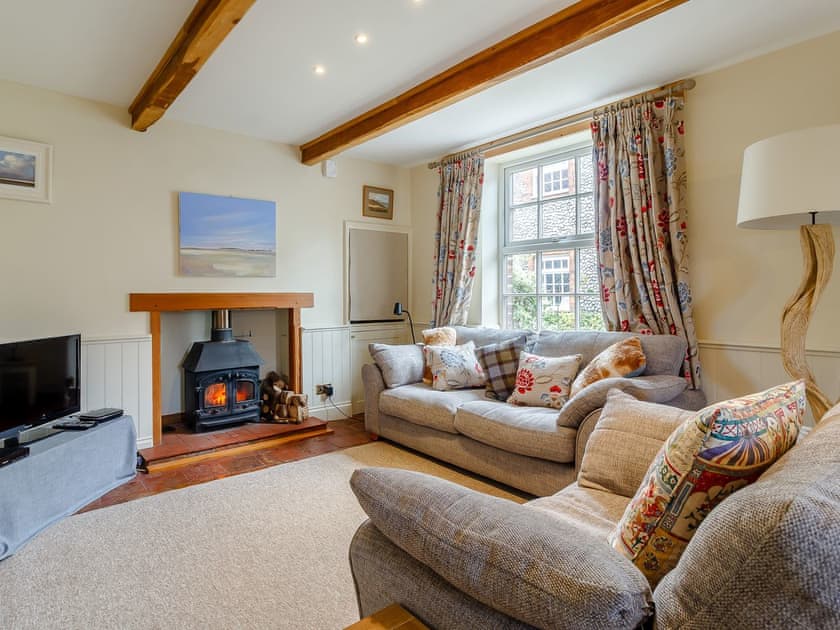 Living room/dining room | 42 Temple End, Blakeney