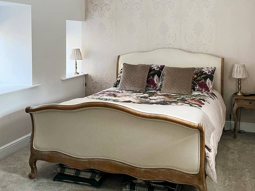 Double bedroom | Lane End Cottage, Upleatham, near Saltburn-by-the-Sea