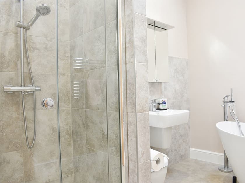 Bathroom | Lane End Cottage, Upleatham, near Saltburn-by-the-Sea