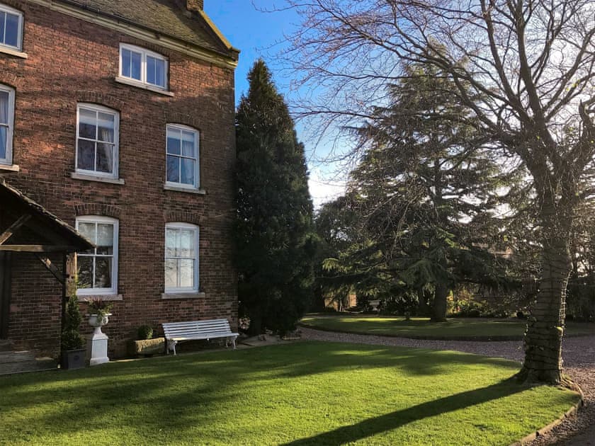 Garden and grounds | The Pigsty - Domvilles Farm, Audley