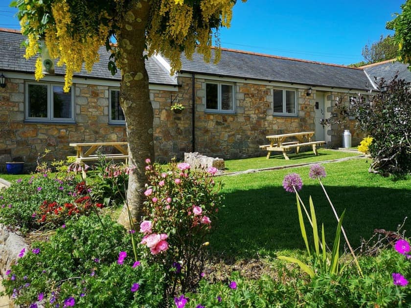 Exterior | Friesian Valley Cottages - Oak Barn - Friesian Valley Cottages , Mawla, near Porthtowan