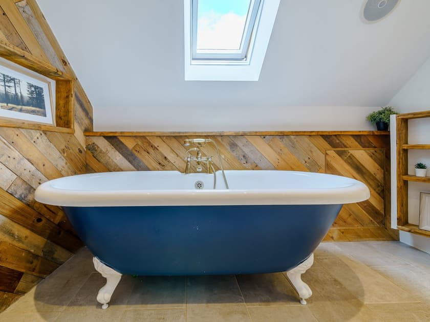 Bathroom | Turnip Cottage, Dalton, near Richmond