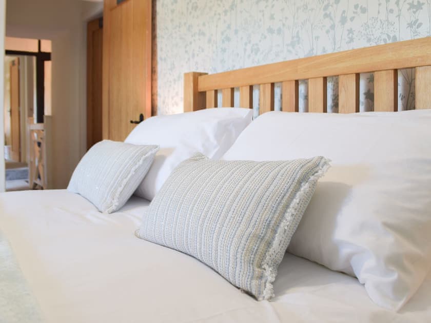 Double bedroom | Ty Celyn Farmhouse, Ponthenri, near Llanelli