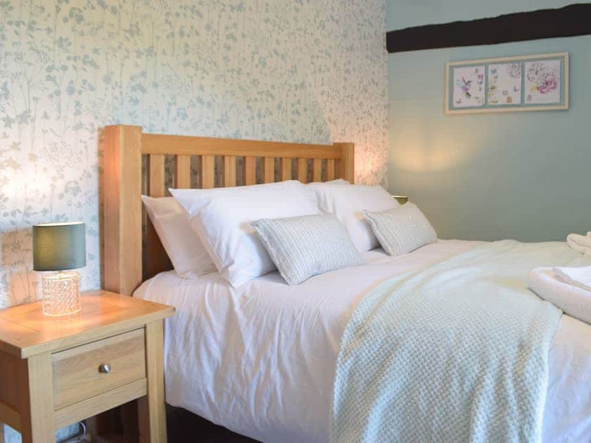 Double bedroom | Ty Celyn Farmhouse, Ponthenri, near Llanelli