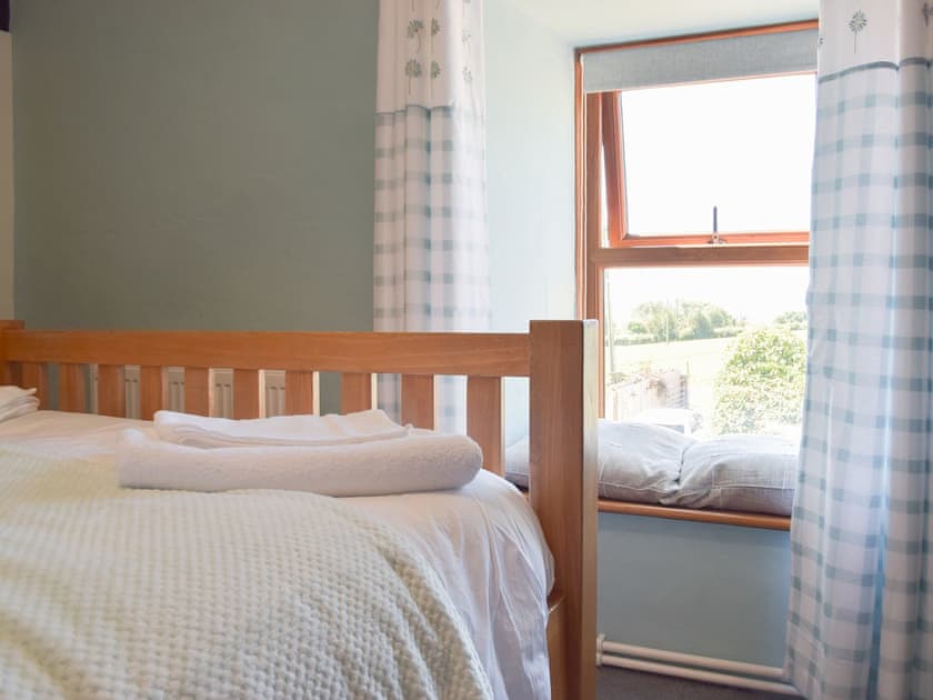 Double bedroom | Ty Celyn Farmhouse, Ponthenri, near Llanelli
