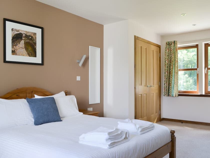 Double bedroom | Battanropie Lodge, Carrbridge