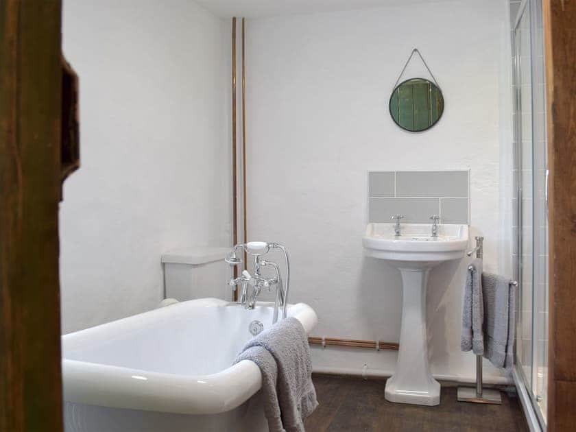 En-suite | Gamekeepers Cottage, Newchapel, near Cardigan