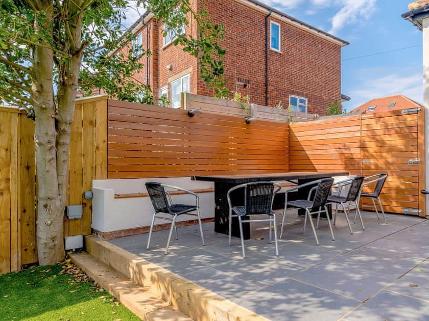 Sitting-out-area | Carmel, Whitby