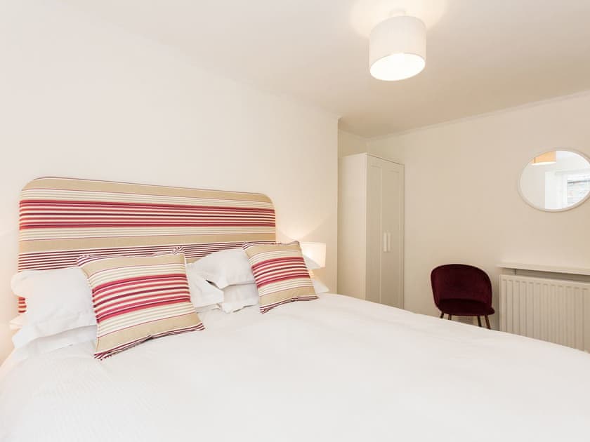Bedroom 3 - King Size Bed | High Street, Kirkcudbright