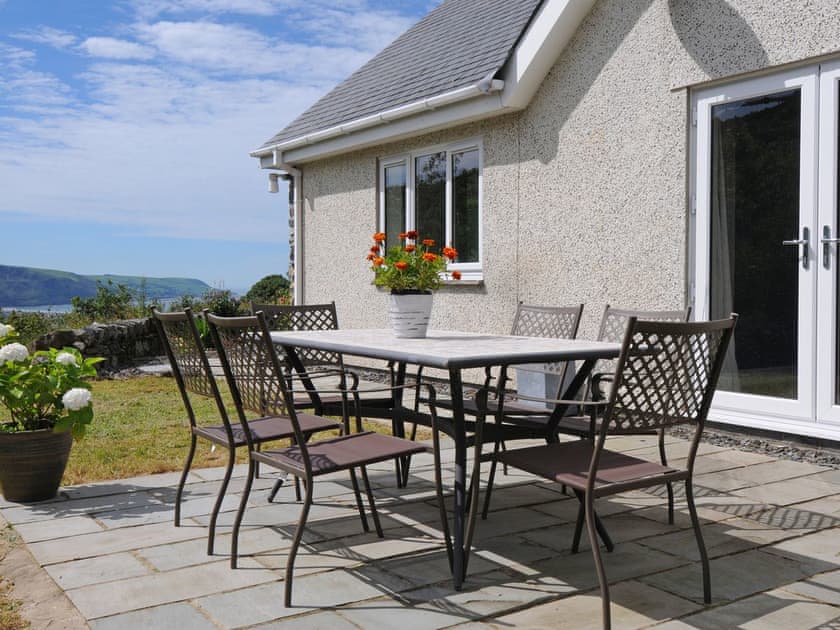 Patio | Bryn Derw, Barmouth