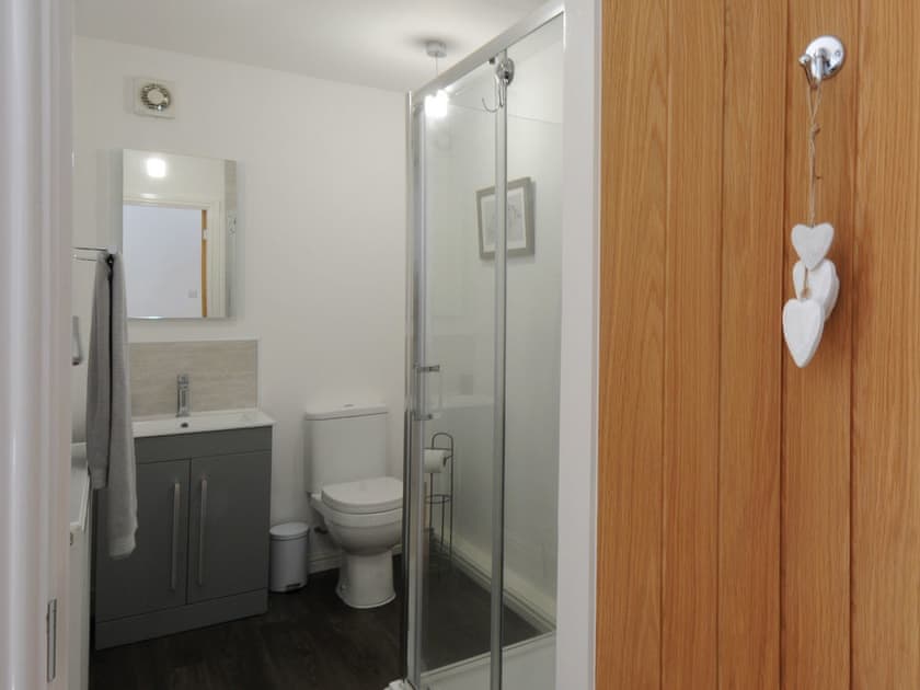 Second bathroom | Bryn Derw, Barmouth