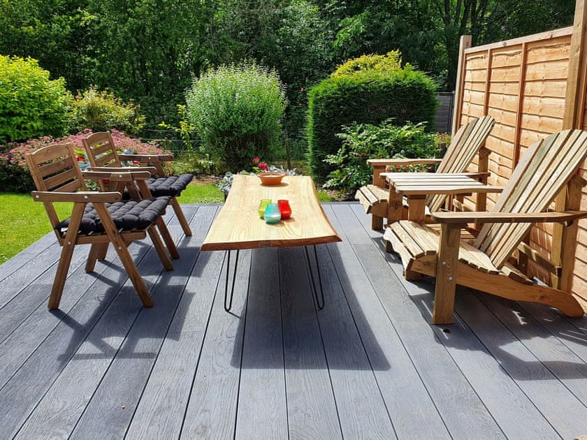Decking | Ferry Cottage, Pitlochry