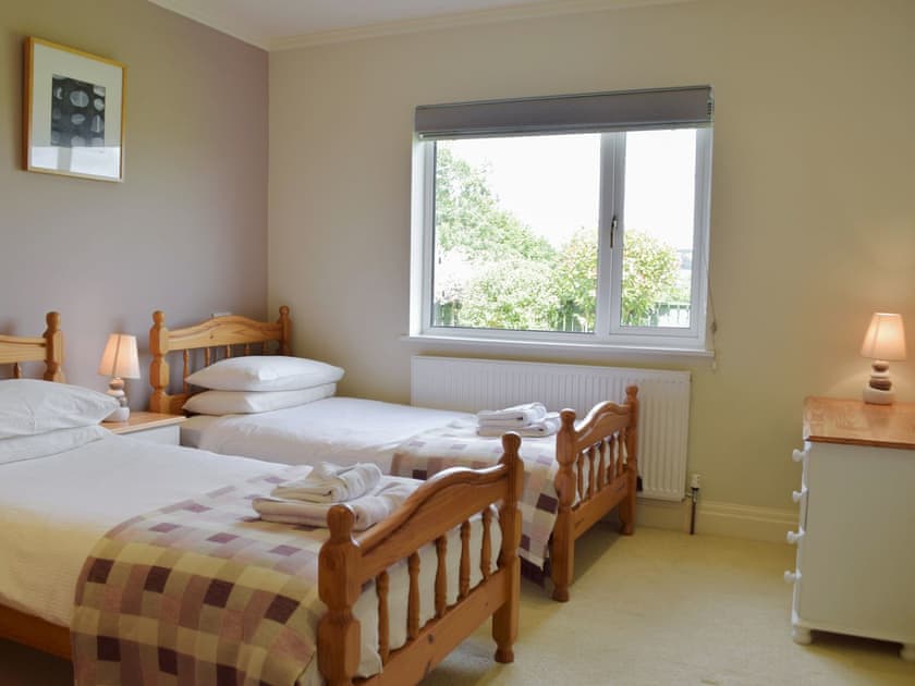 Twin bedroom | Pleasant Valley, St Florence