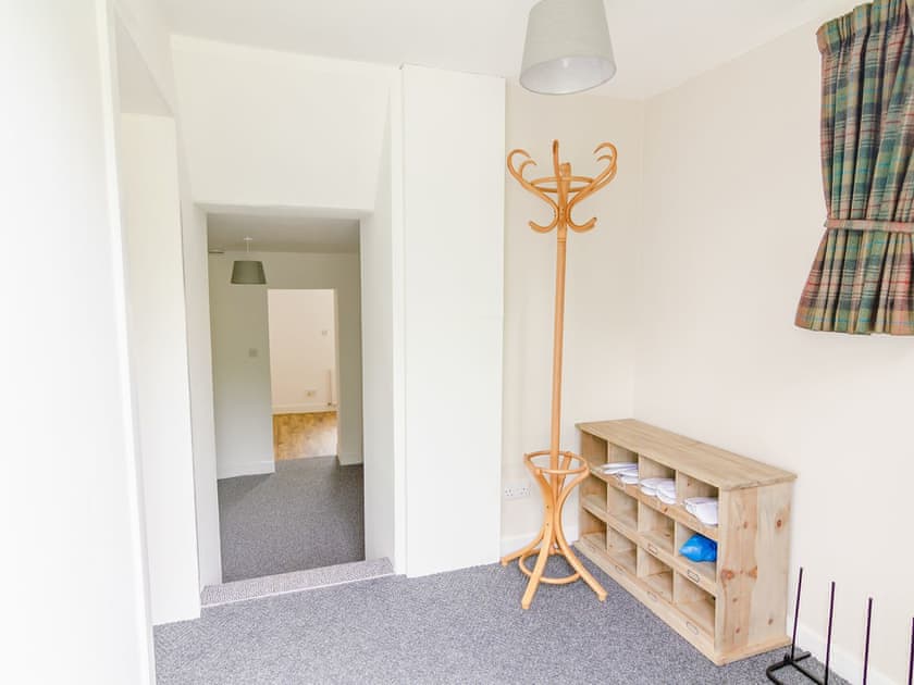 Welcoming entrance area   | Keepers Cottage - Dalnagar Castle And Cottages, Glenshee, Cairngorms