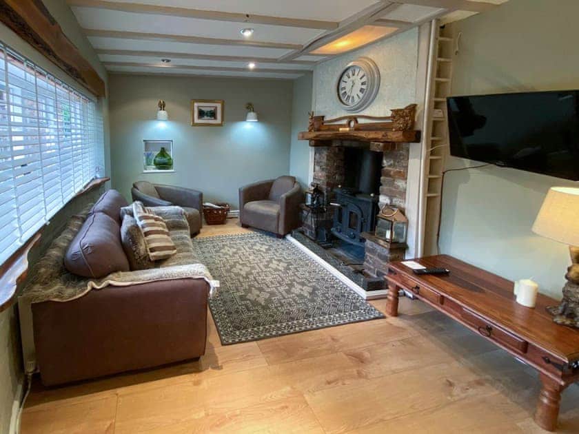 Spacious living area | The Old Toll House, Coalport, near Ironbridge