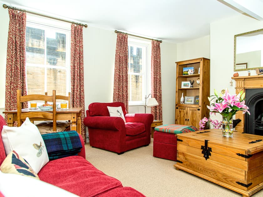 Living room/dining room with a view of the castle walls | Harry’s Den, Alnwick