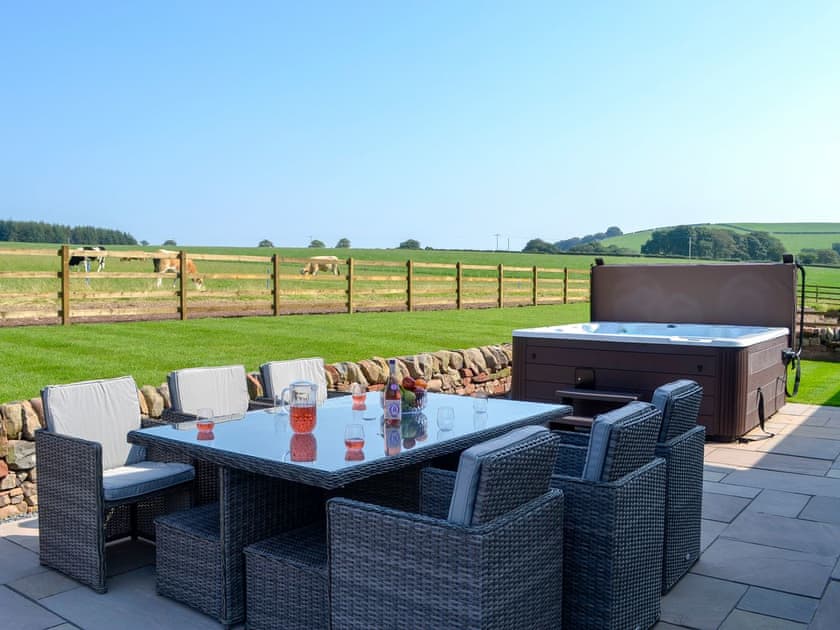 Sitting-out-area | Auchen Ladder, Amisfield, near Dumfries