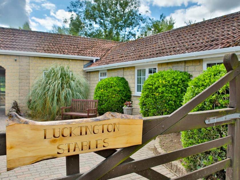 Exterior | Luckington Stables 2 - Luckington Stables, Newbury, near Frome