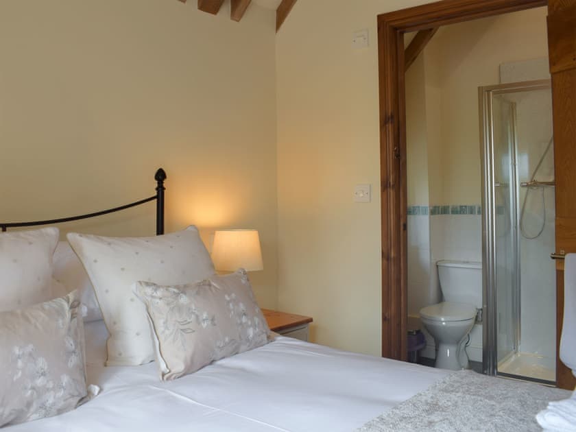 Double bedroom | Y Bwthyn - Hafod Talog Barns, Tregynon