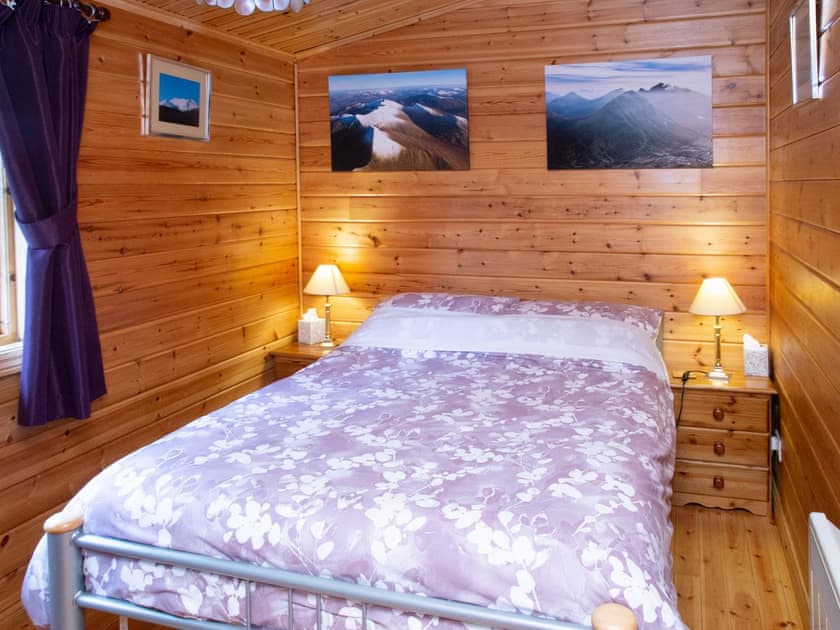 Double bedroom | Red Kite Cottage, Redfield, near Inverness