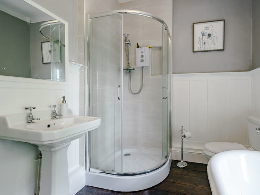 Bathroom | Spire View, Bridstow, near Ross-on-Wye