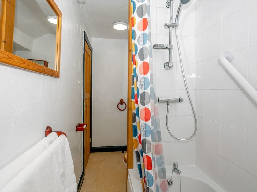 Bathroom | Ginny’s Cottage, Haworth