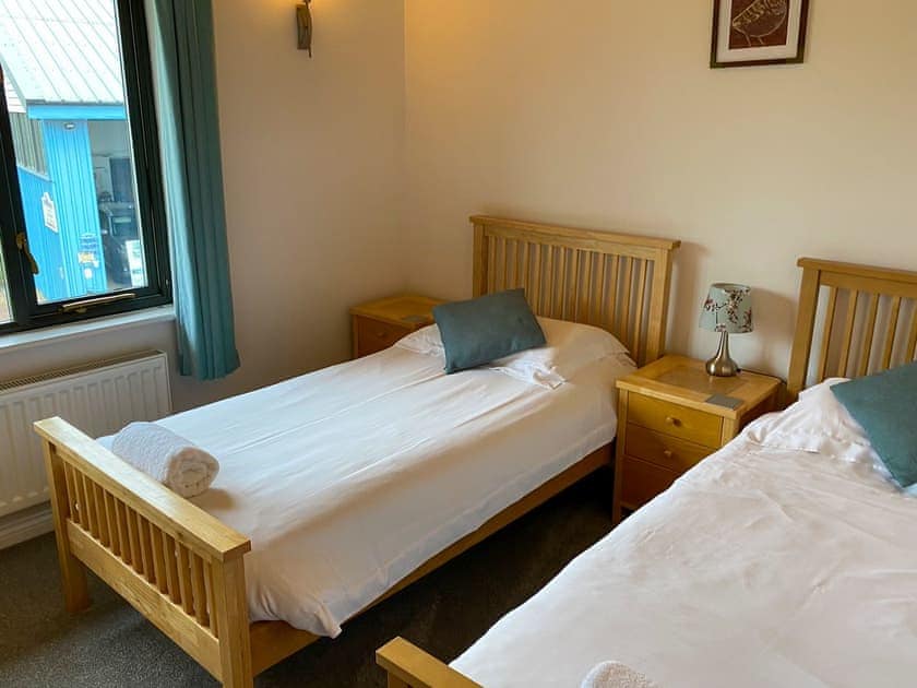 Twin bedroom | Ferry View, Martham