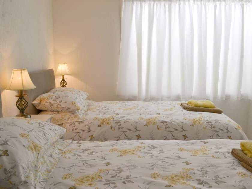 Twin bedroom | Reflections, Surfleet