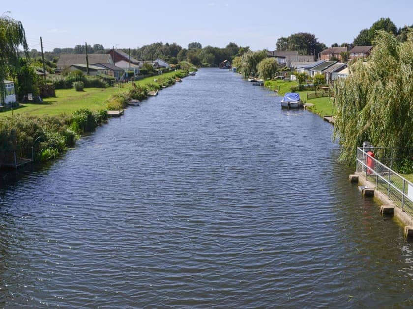 Surrounding area | Reflections, Surfleet
